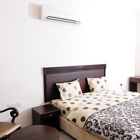 Al Jumhour Hotel Apartments Sur Exterior foto