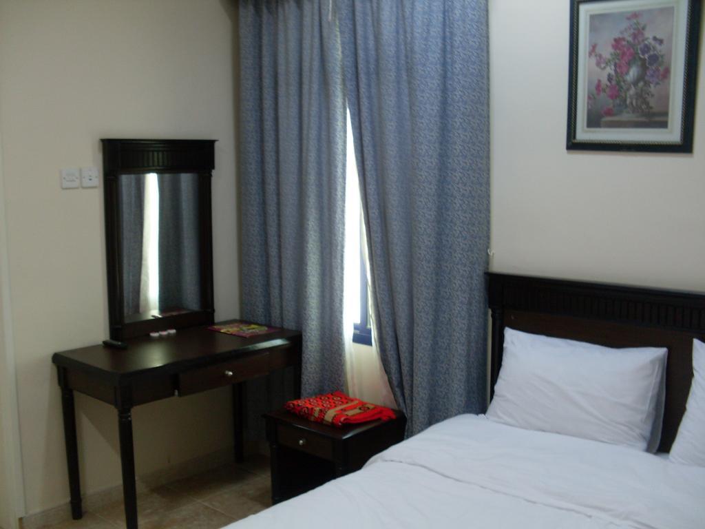 Al Jumhour Hotel Apartments Sur Zimmer foto